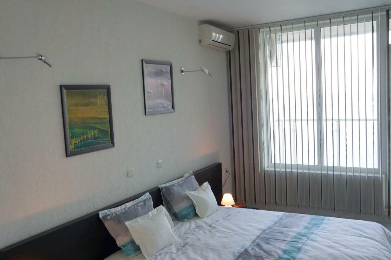 Silver Beach Delux Apartments Bjala Exteriör bild