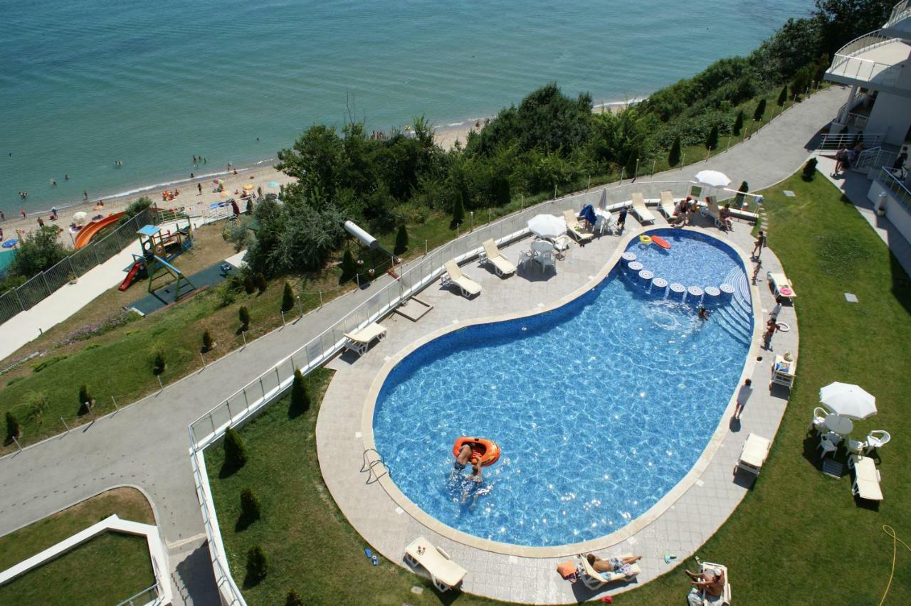 Silver Beach Delux Apartments Bjala Exteriör bild