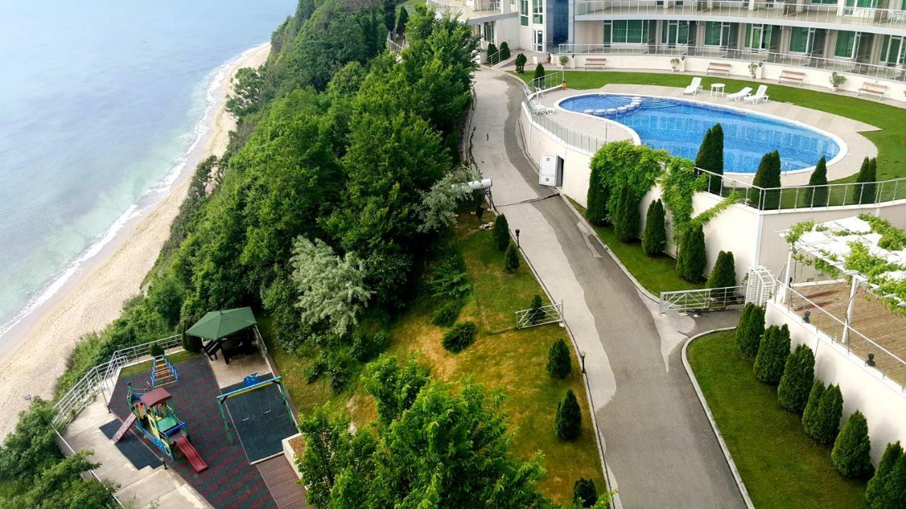 Silver Beach Delux Apartments Bjala Exteriör bild